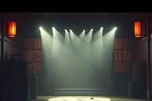 悬疑片《纸上长夜》稿纸台灯封面